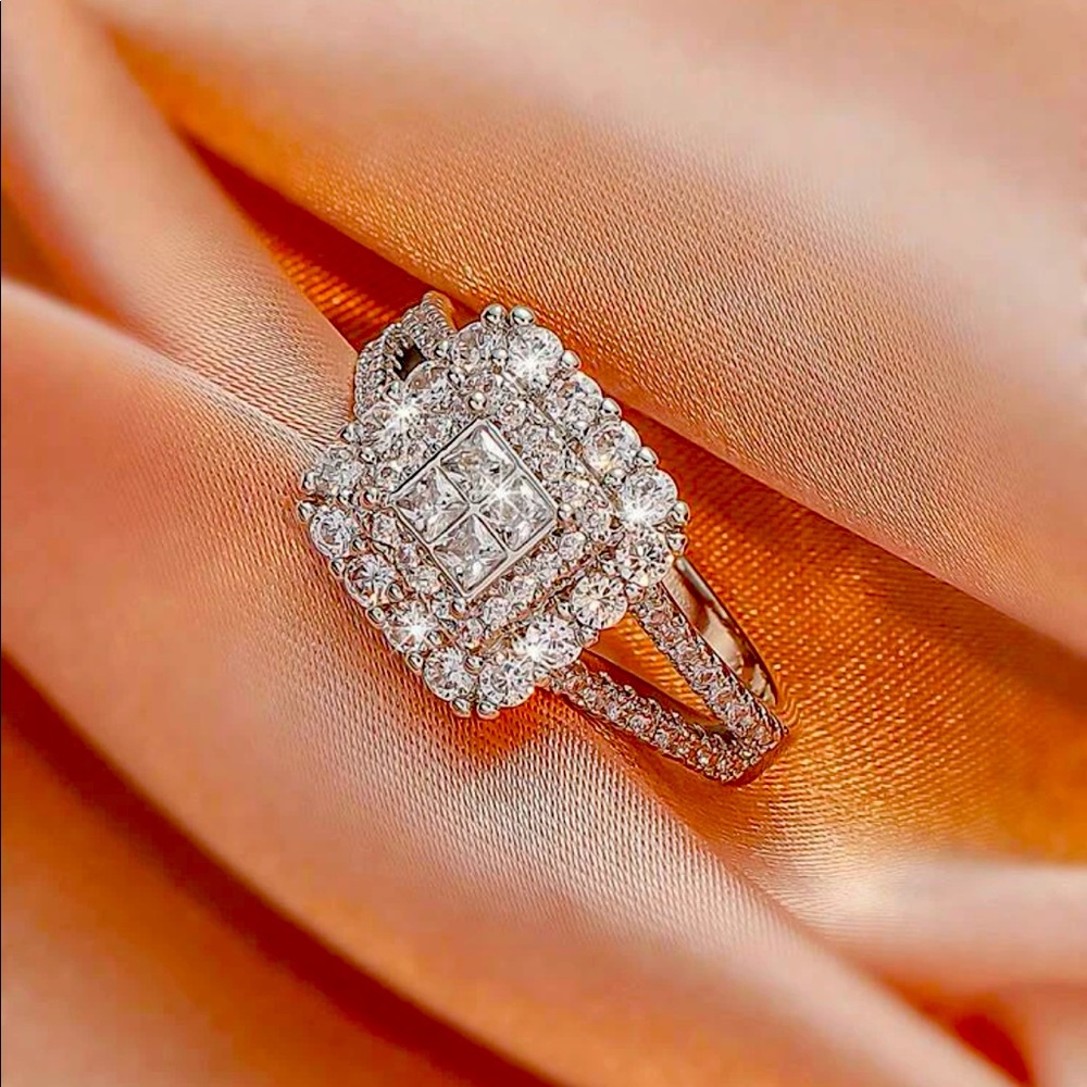 Beautiful Zircon Stone Ring 💎